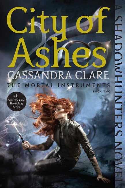 Item #336377 City of Ashes (The Mortal Instruments #2). Cassandra Clare