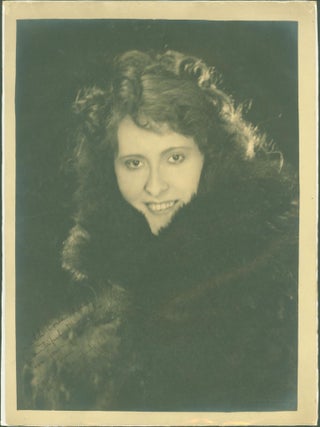 Item #282384 Blanche Creighton (photograph). Blanche. Earl-Broady Studios Creighton