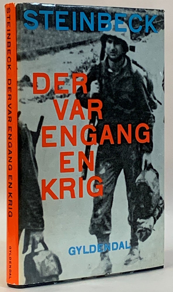 Item #298060 Der var engang en Krig (Once there Was a War in Danish). John Steinbeck.